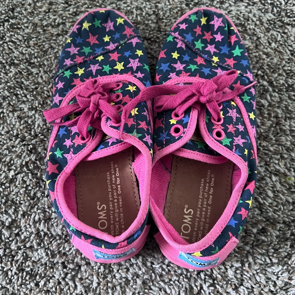 TOMS girls sneakers